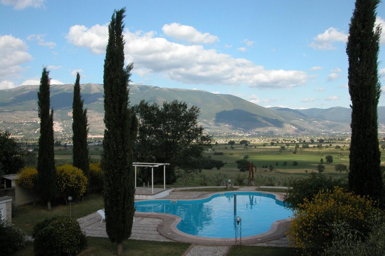 Subretia Residenze Di Campagna Aparthotel Fabbri Luaran gambar