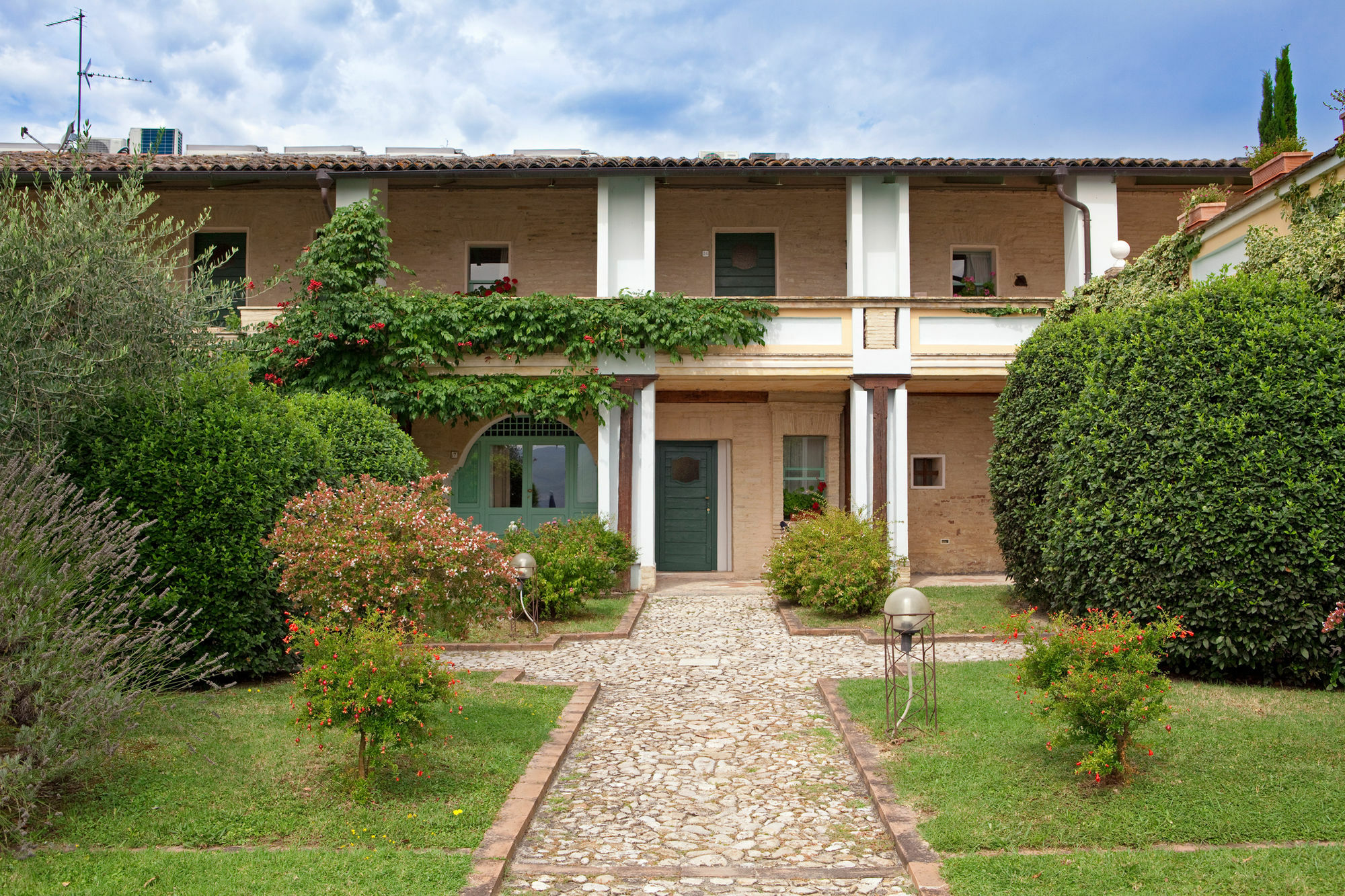 Subretia Residenze Di Campagna Aparthotel Fabbri Luaran gambar