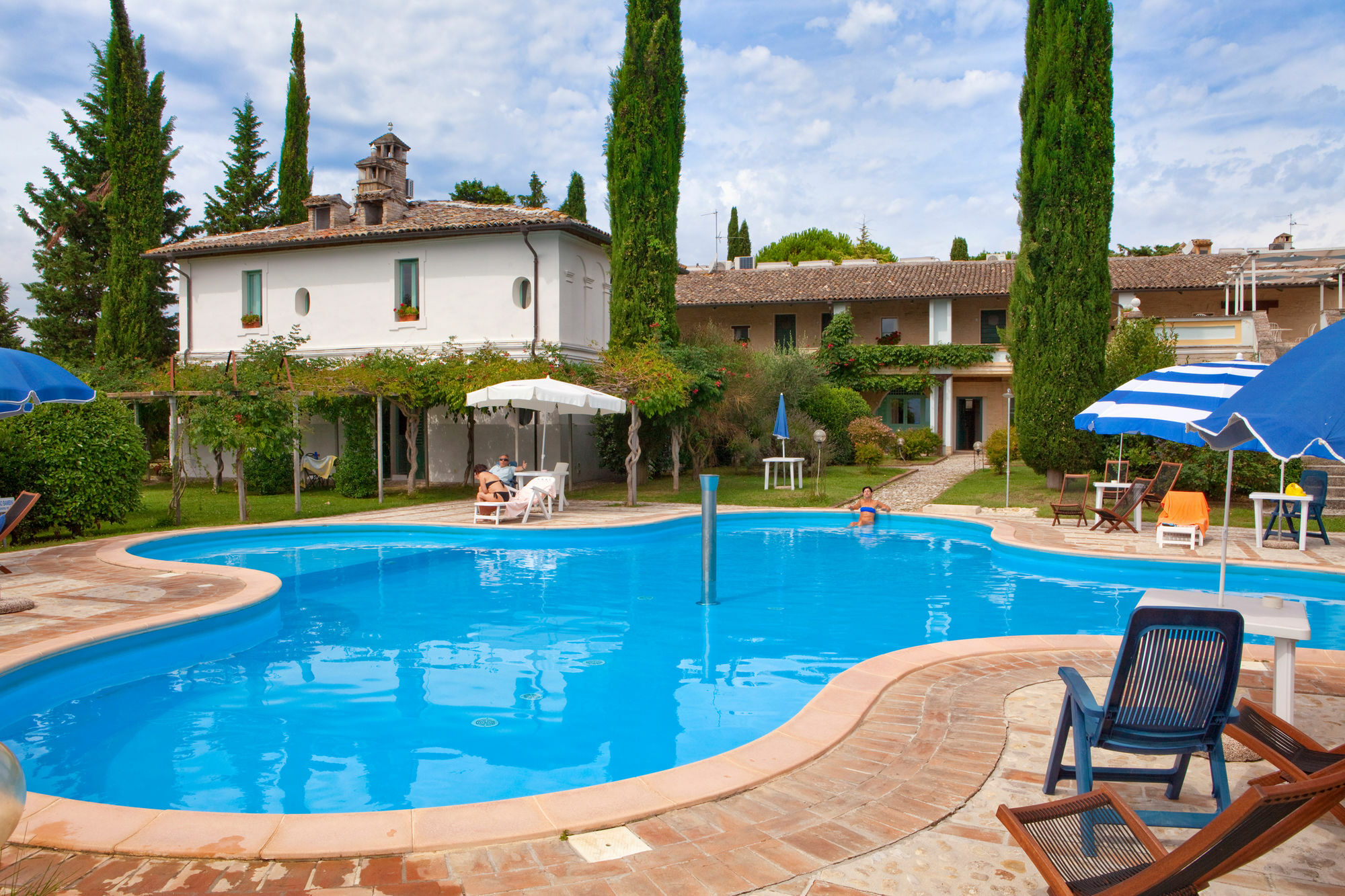 Subretia Residenze Di Campagna Aparthotel Fabbri Luaran gambar