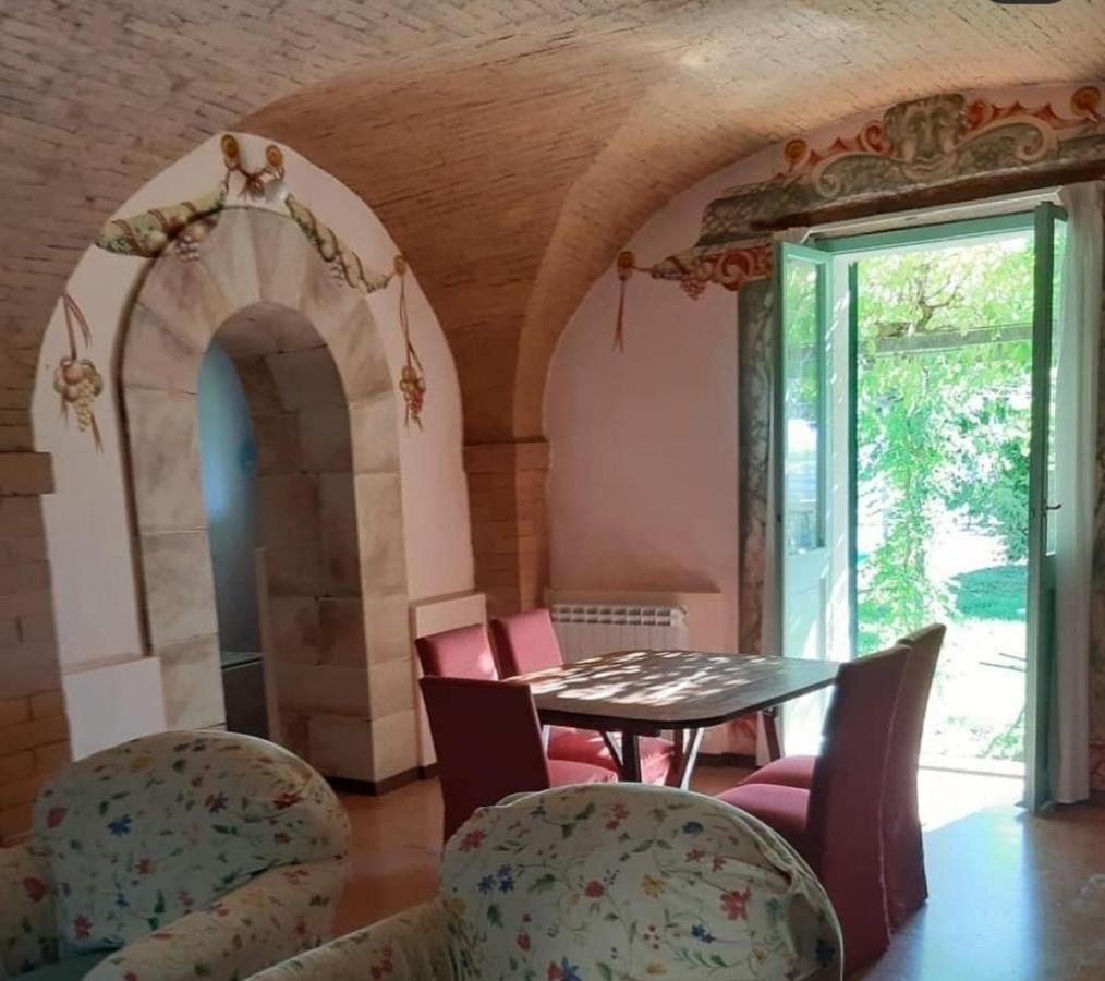 Subretia Residenze Di Campagna Aparthotel Fabbri Luaran gambar
